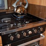 caravan cooker